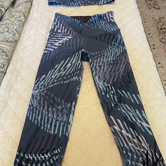 Peloton Capri tights - Picture 2 of 4